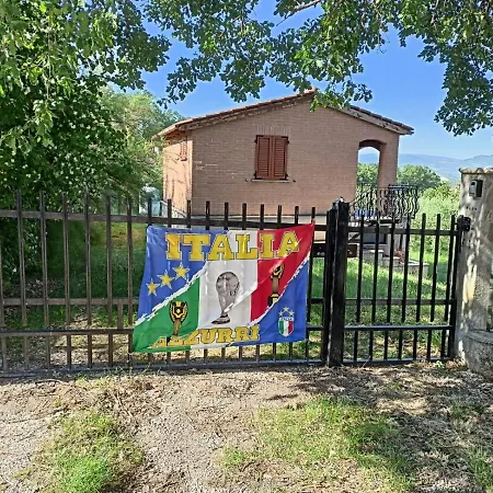 Tra Gli Ulivi Umbri Corcia